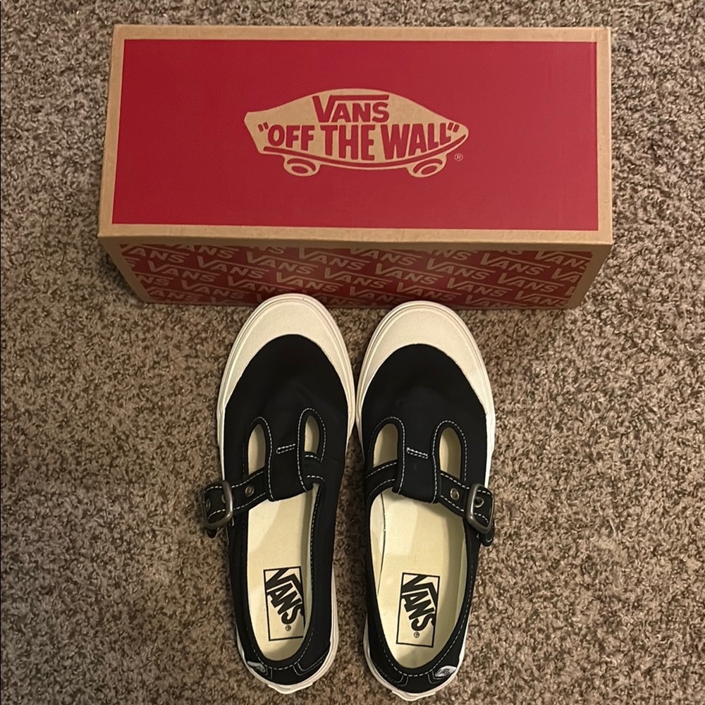 Vans Mary Jane’s